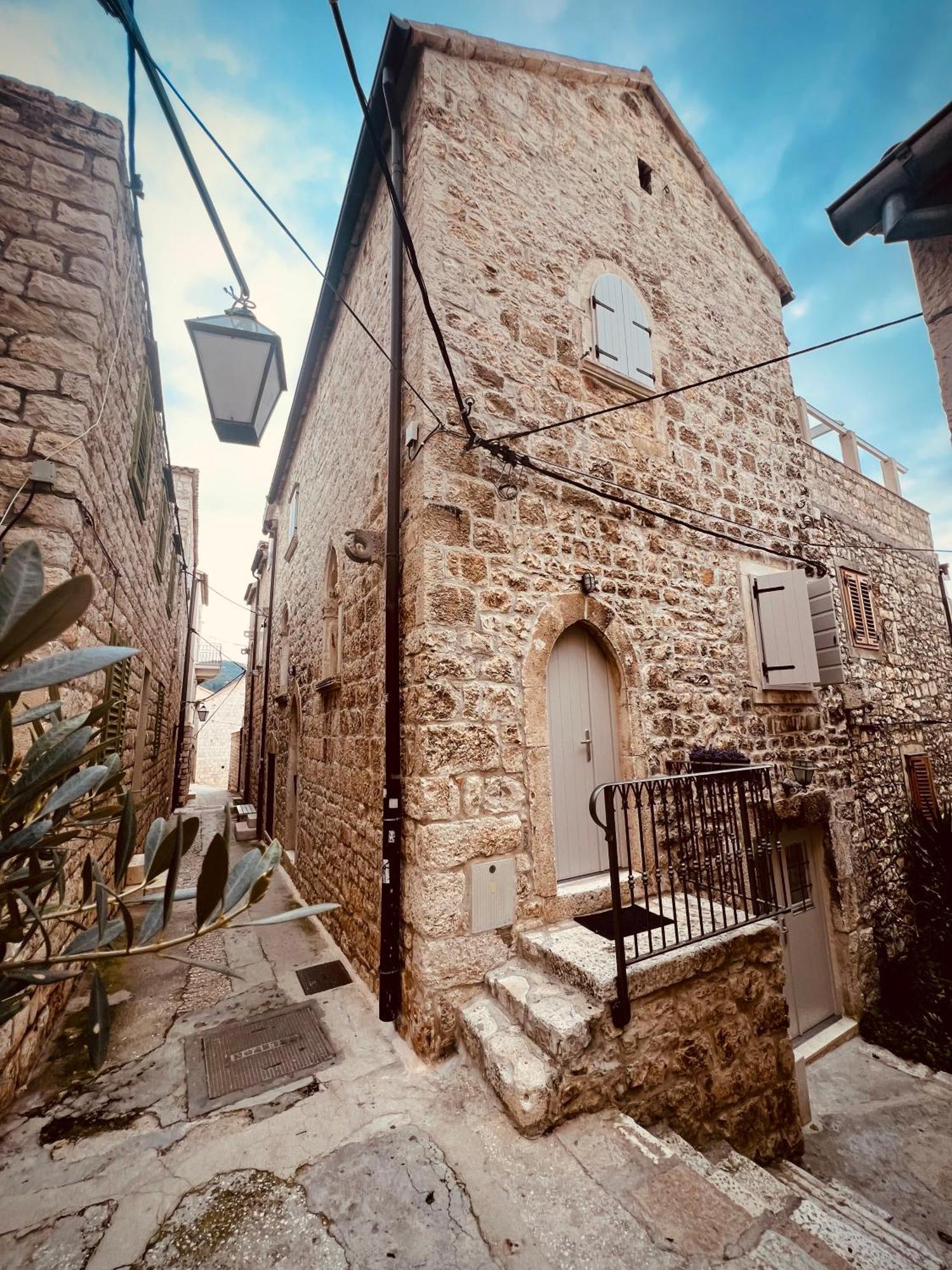 Fortezza - Hvar Old Town Apartment هفار المظهر الخارجي الصورة